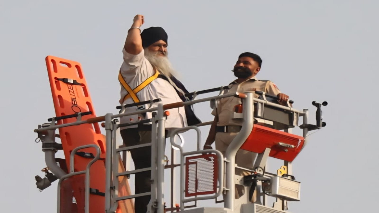 Tower of resolve: how ex-Army jawan Gurjeet Singh Khalsa forced a law change after staying at 400 ft high for 560 days