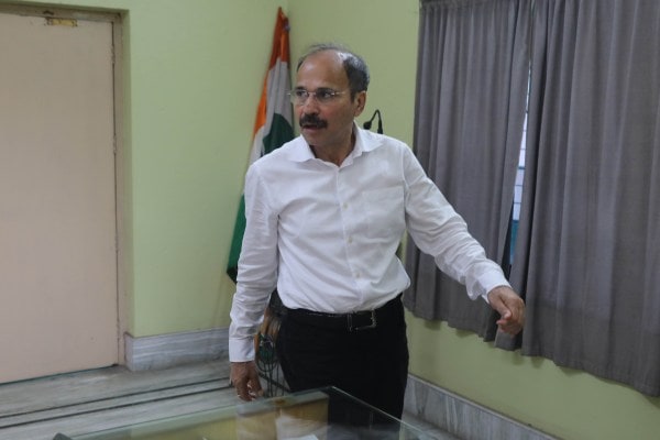 Adhir Ranjan Chowdhury, entrevista com Adhir Ranjan Chowdhury, entrevista com Adhir Chowdhury, eleitores muçulmanos, Congresso Trinamool, senhor de Bengala, eleição para a Assembleia de Bengala Ocidental, opiniões da Assembleia de Bengala Ocidental, eleitores de Bengala, lista de eleitores de Bengala, lista eleitoral de Bengala, Bengal SIR de eleição de auditoria eleitoral, assembleia eleitoral nacional SIR, eleição nacional, assembleia eleitoral nacional, assembleia eleitoral nacional, assembleia eleitoral nacional, cadernos eleitorais a nível nacional, sondagens da Assembleia, auditoria especial intensiva nacional dos cadernos eleitorais, SIR nacional de cadernos eleitorais, auditoria intensiva especial dos cadernos eleitorais, SIR dos cadernos eleitorais, comissão eleitoral, comissão eleitoral da Índia, notícias expressas indianas, assuntos atuais