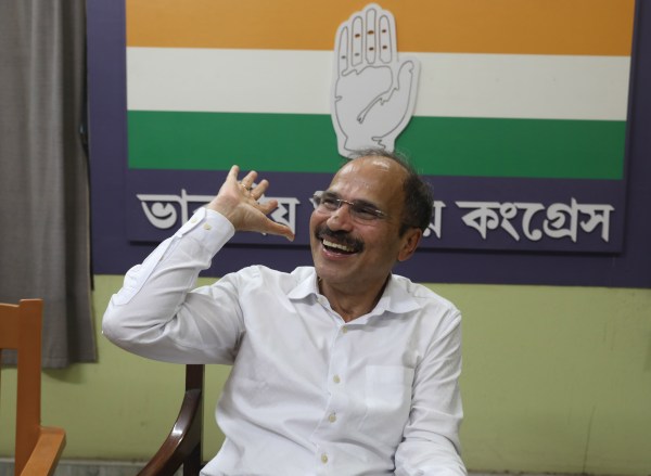 Veterano do Congresso, Adhir Ranjan Chowdhury