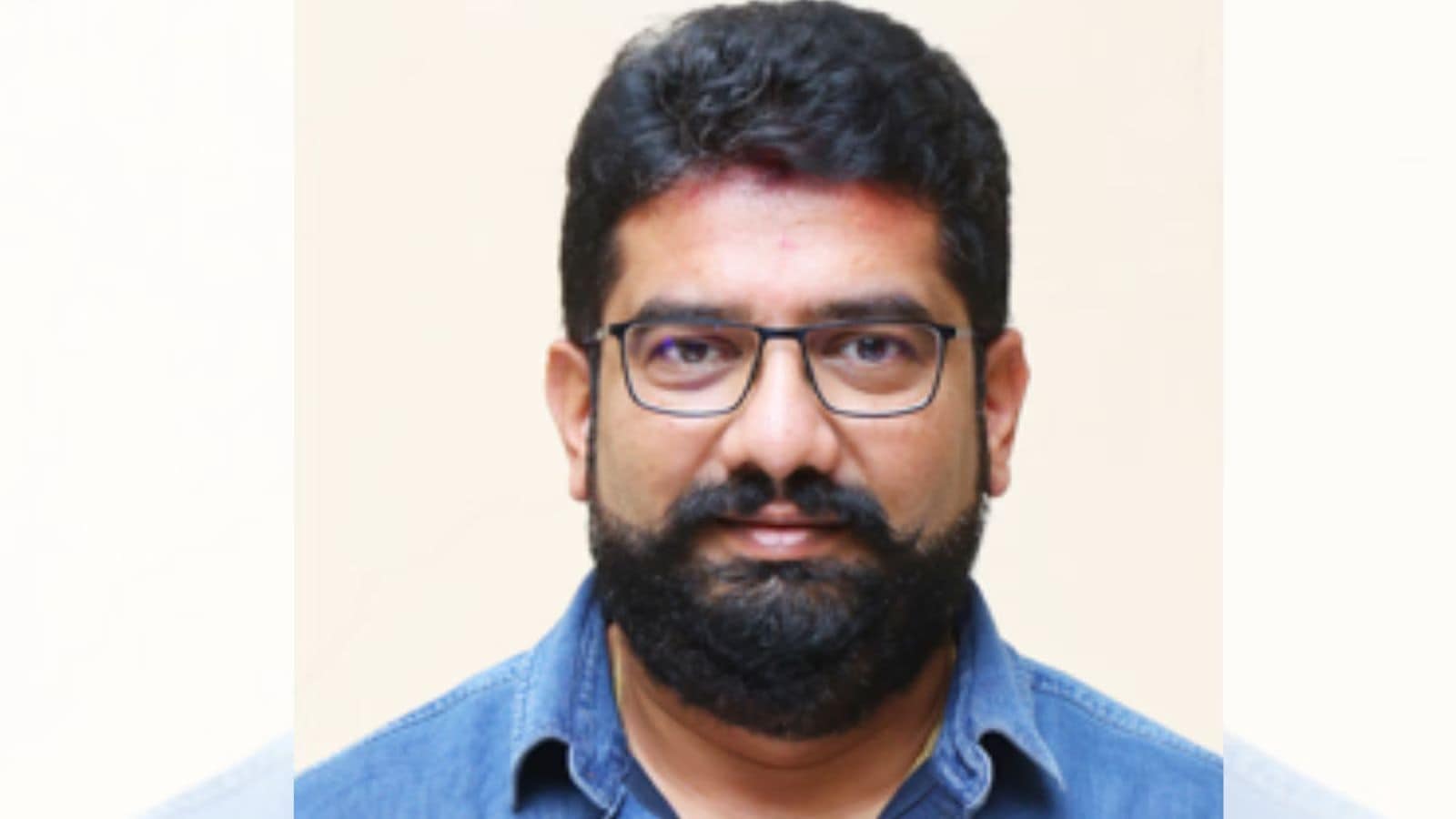 Contractors to resume work after minister assures partial payment of dues