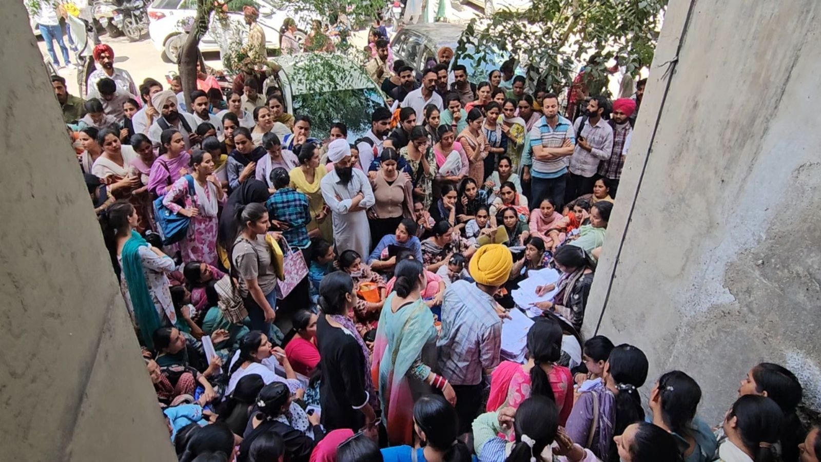 Crowds swell for pind clinic vacancies in state, spotlight on Punjab’s job crisis