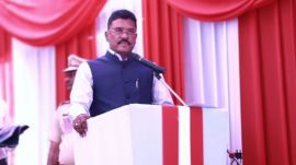 Maharashtra rickshaw driver drive Pratap Sarnaik Marathi language training for drivers