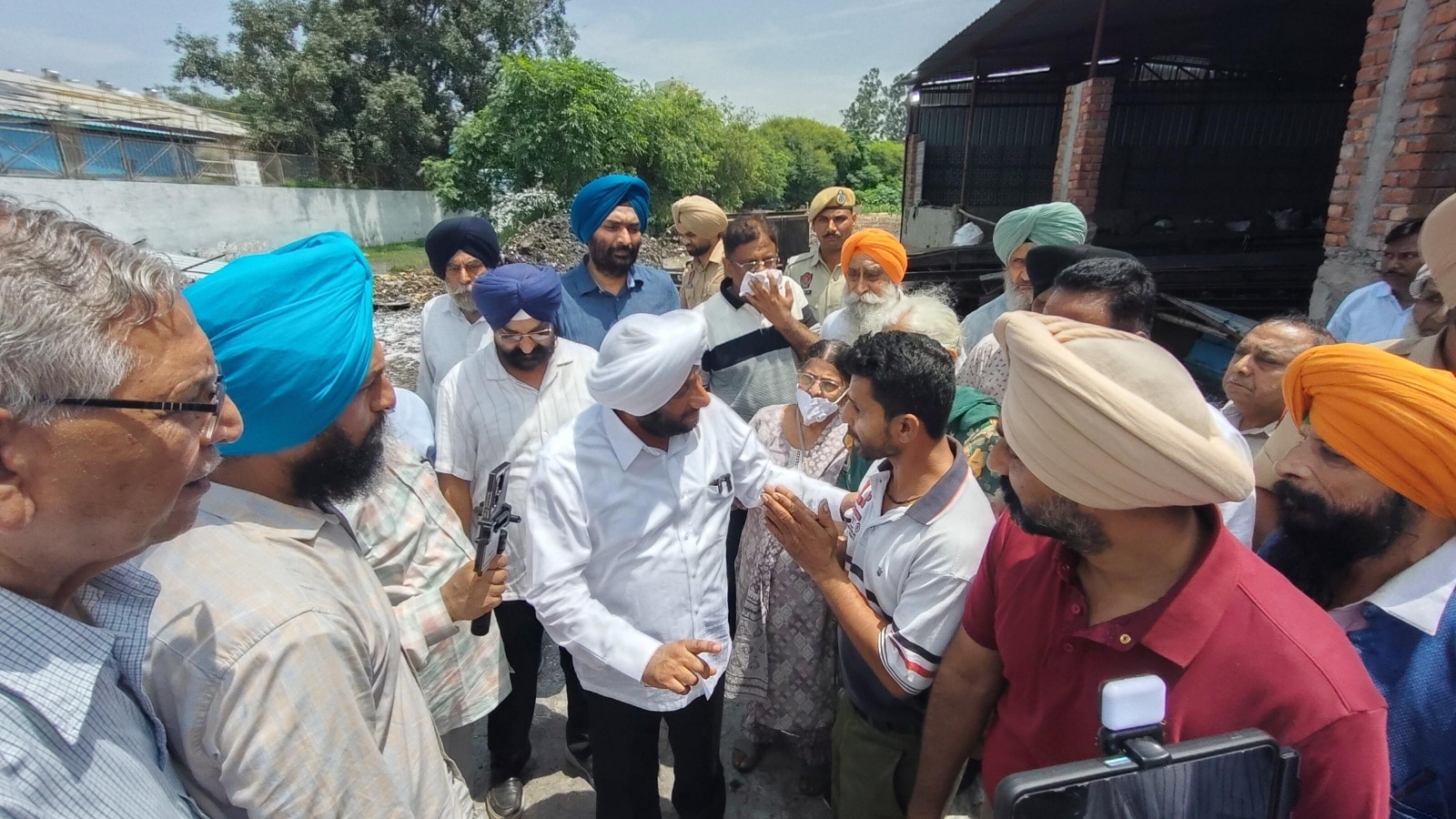 Protest against Shahimajra garbage plant enters Day 3, residents lock facility