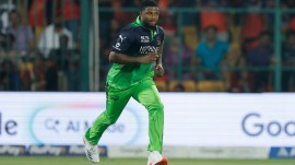 Romario Shepherd RCB vs DC