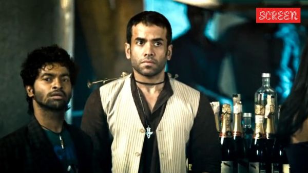 शहर में शोर 