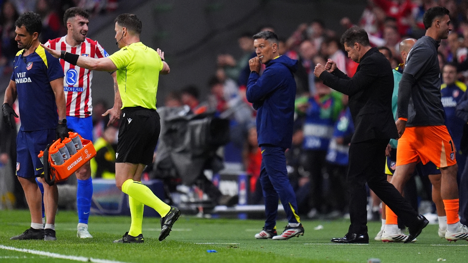 Diego Simeone’s antics during VAR check vs Arsenal comes under scrutiny: ‘That’s why people don’t like the dark arts, don’t like Atletico Madrid’