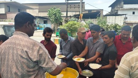 Surat community kitchen