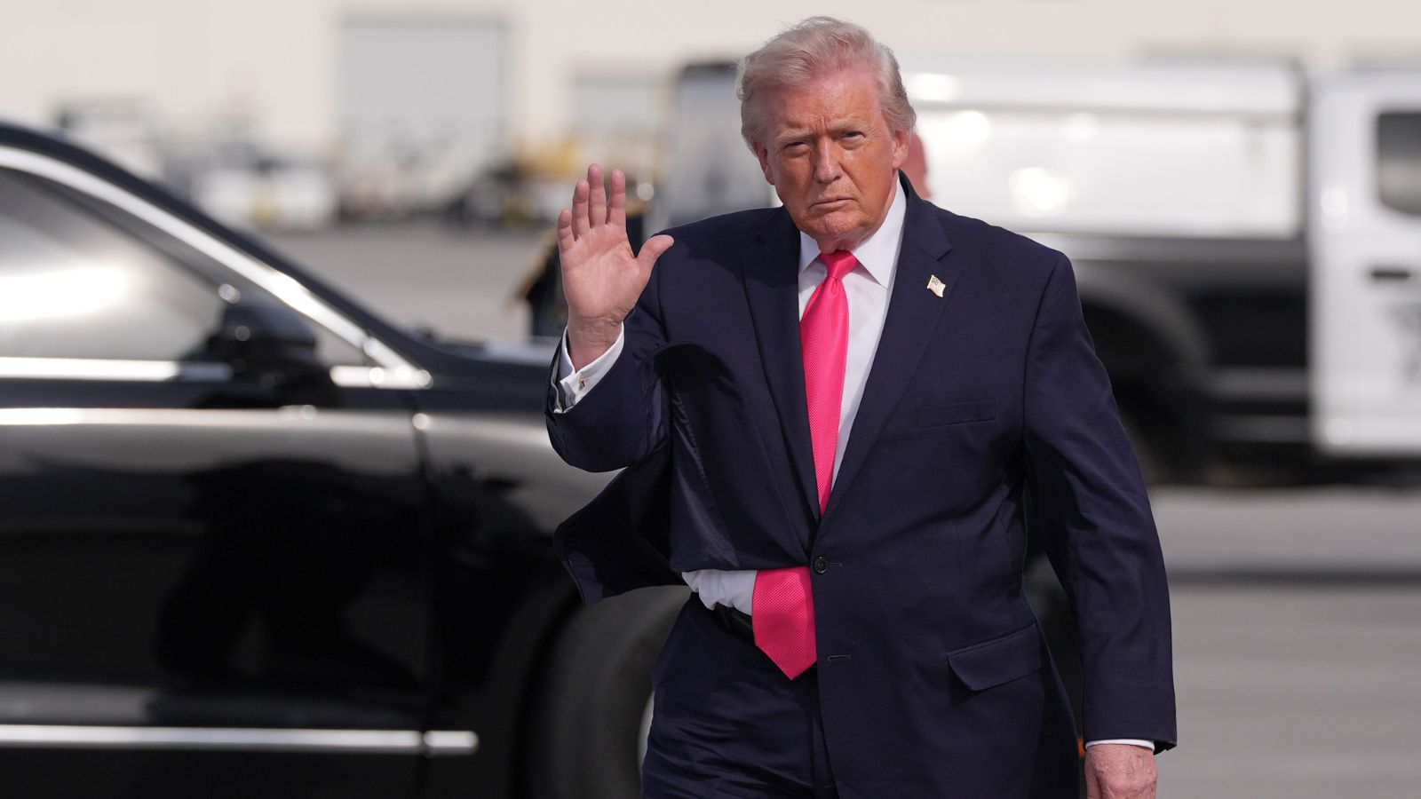 ஜனாதிபதி டொனால்ட் டிரம்ப்