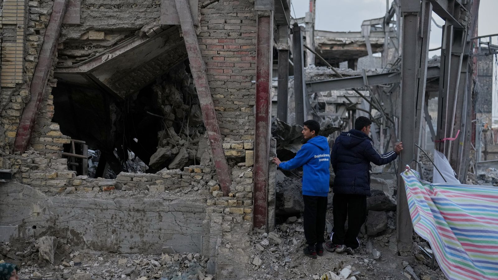 US, Israel, Iran War Live Updates: Iran rejects Trump’s 48 hour deadline to ‘make a deal’; second US crew member from downed jet recovered US, Israel, Iran War Live Updates: Iran rejects Trump’s 48 hour deadline to ‘make a deal’; second US crew member from downed jet recovered