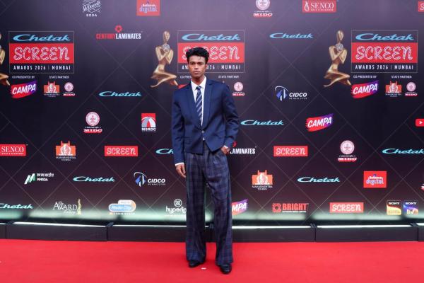 चेतक स्क्रीन बाबिल खान