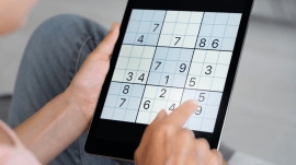 Free online puzzle games offer a mix of logic, strategy and accessible gameplay across devices. (Image: Freepik)