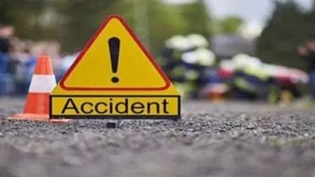 At least 7 pilgrims on a padyatra run over by a speeding truck.