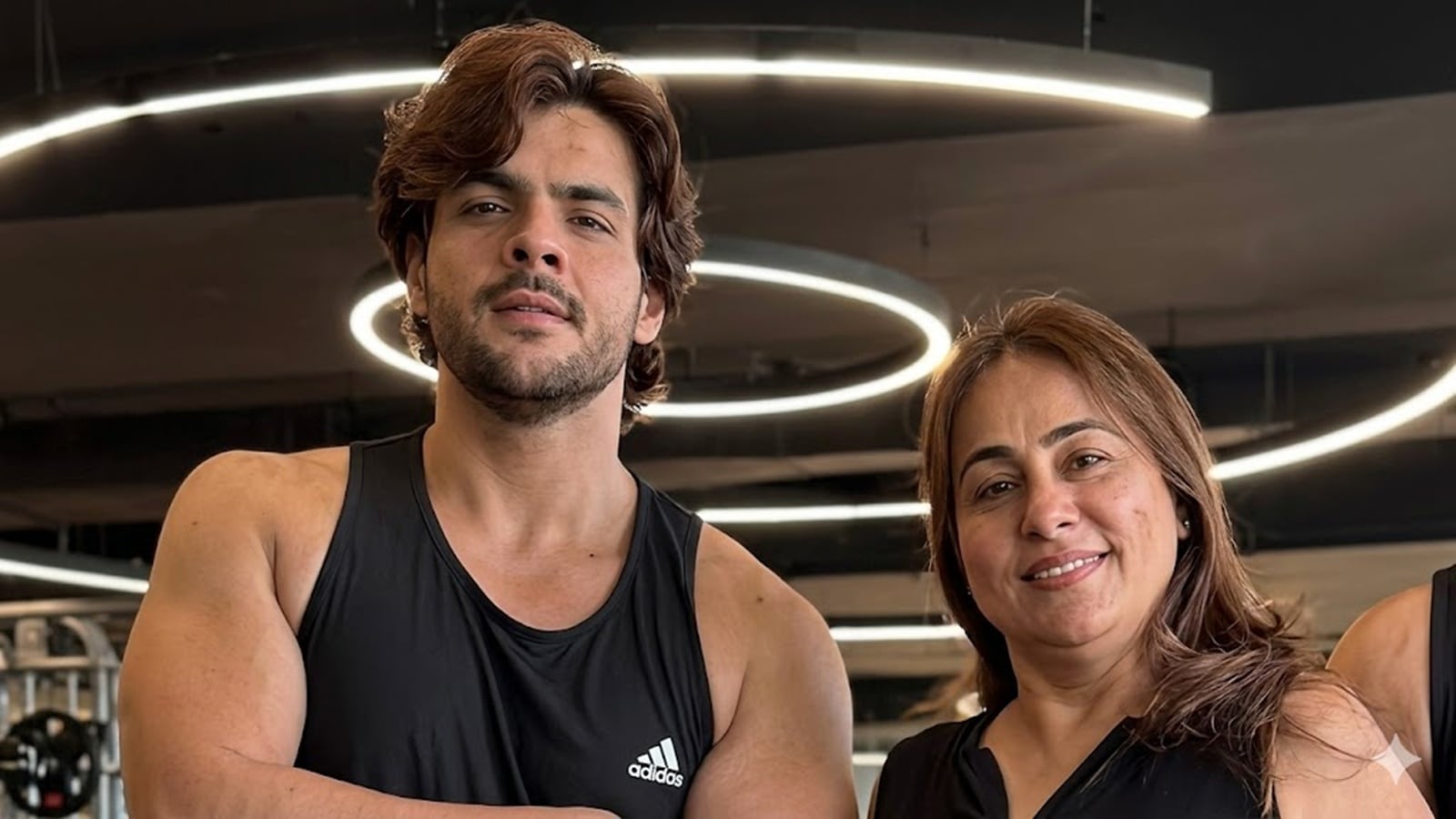 Ashish Chanchlani talks about introducing his mother to strength training, deadlifts in the gym: ‘Can easily do 40-50 kg’