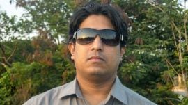 The accused is suspected of sourcing details through RTI applications and using them to pressure officials with threats and coercion.