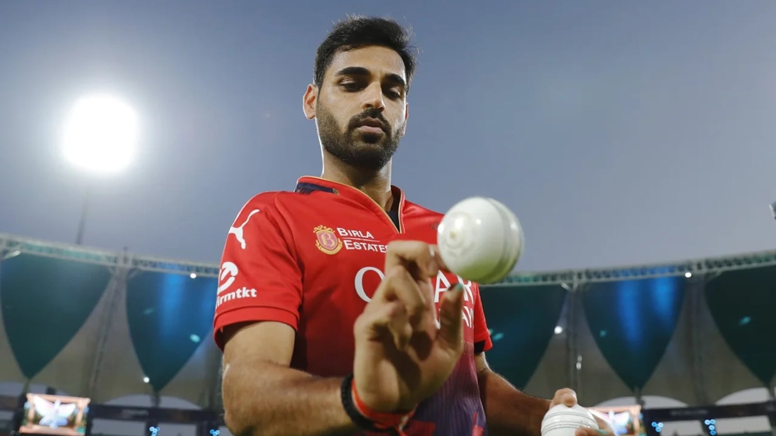Old mate Praveen Kumar on ‘chhota bhai’ Bhuvneshwar Kumar: ‘Wo ball se pyar karta hain’