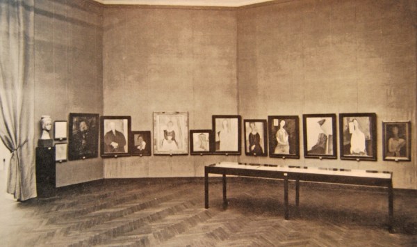 Venice Biennale in 1930 (Wikimedia Commons)