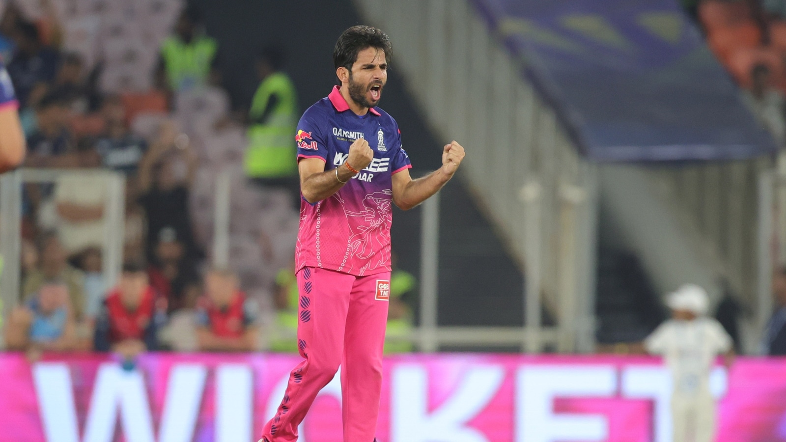 ‘Pahunchna easy hai’: How Ravi Bishnoi went from the tapri outside SMS Stadium to four wickets at Ahmedabad ‘Pahunchna easy hai’: How Ravi Bishnoi went from the tapri outside SMS Stadium to four wickets at Ahmedabad