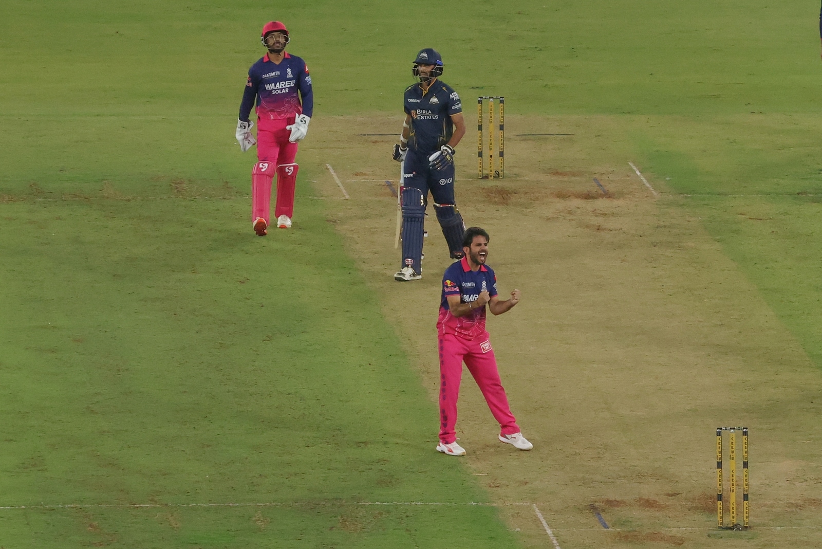 Washington Sundar hadn't misread the googly nor its length — it was full, ideal for the slog sweep — but it broke more than he thought from the leg-stump line. (BCCI/Creimas Photo)