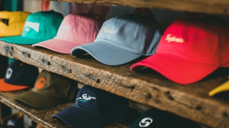 caps