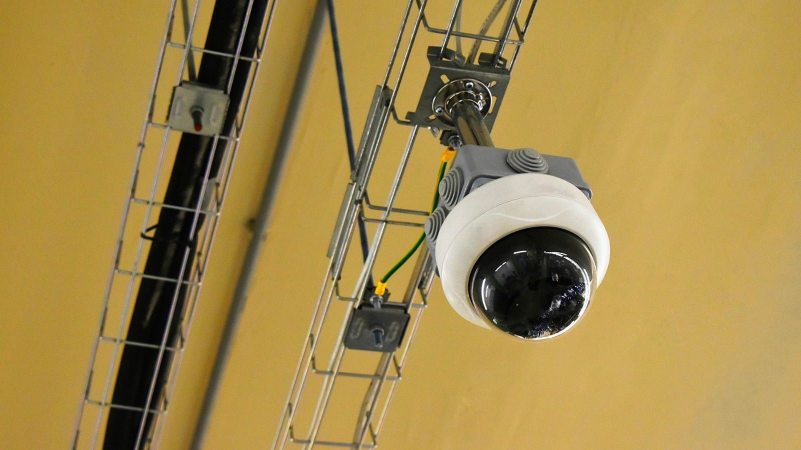 PWD to replace 1.4 lakh China-made CCTV cameras in Delhi, says Minister