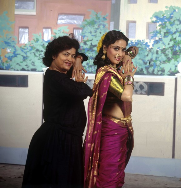 कोरियोग्राफर सरोज खान और माधुरी दीक्षित। एक्सप्रेस पुरालेख फोटो
