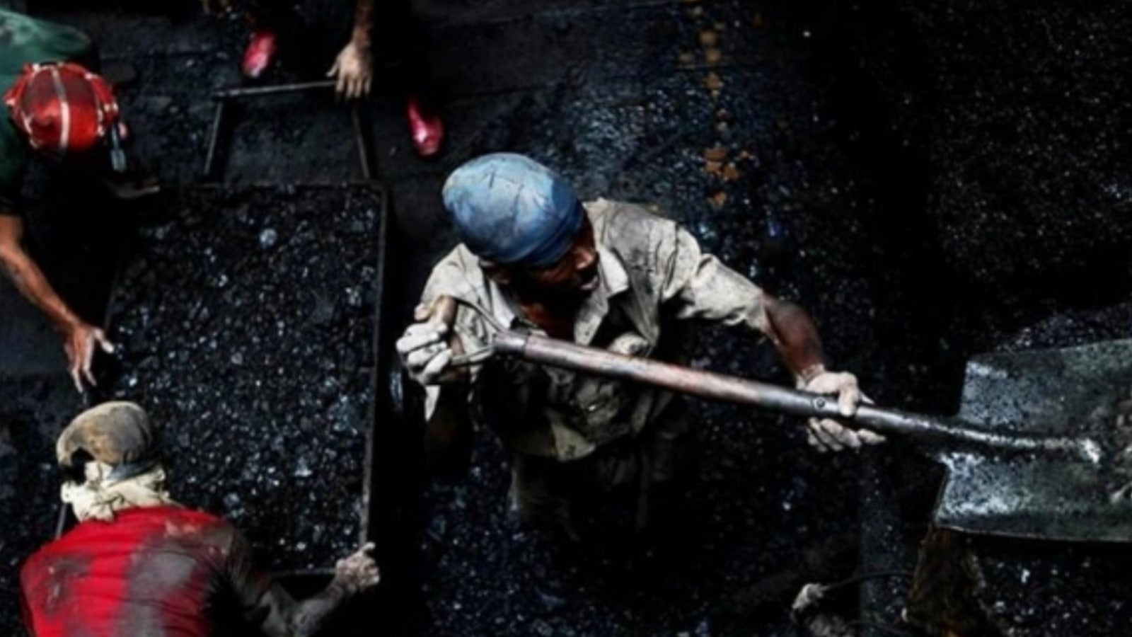 Coal PSUs absorb costs amid India’s supply push to meet power demand