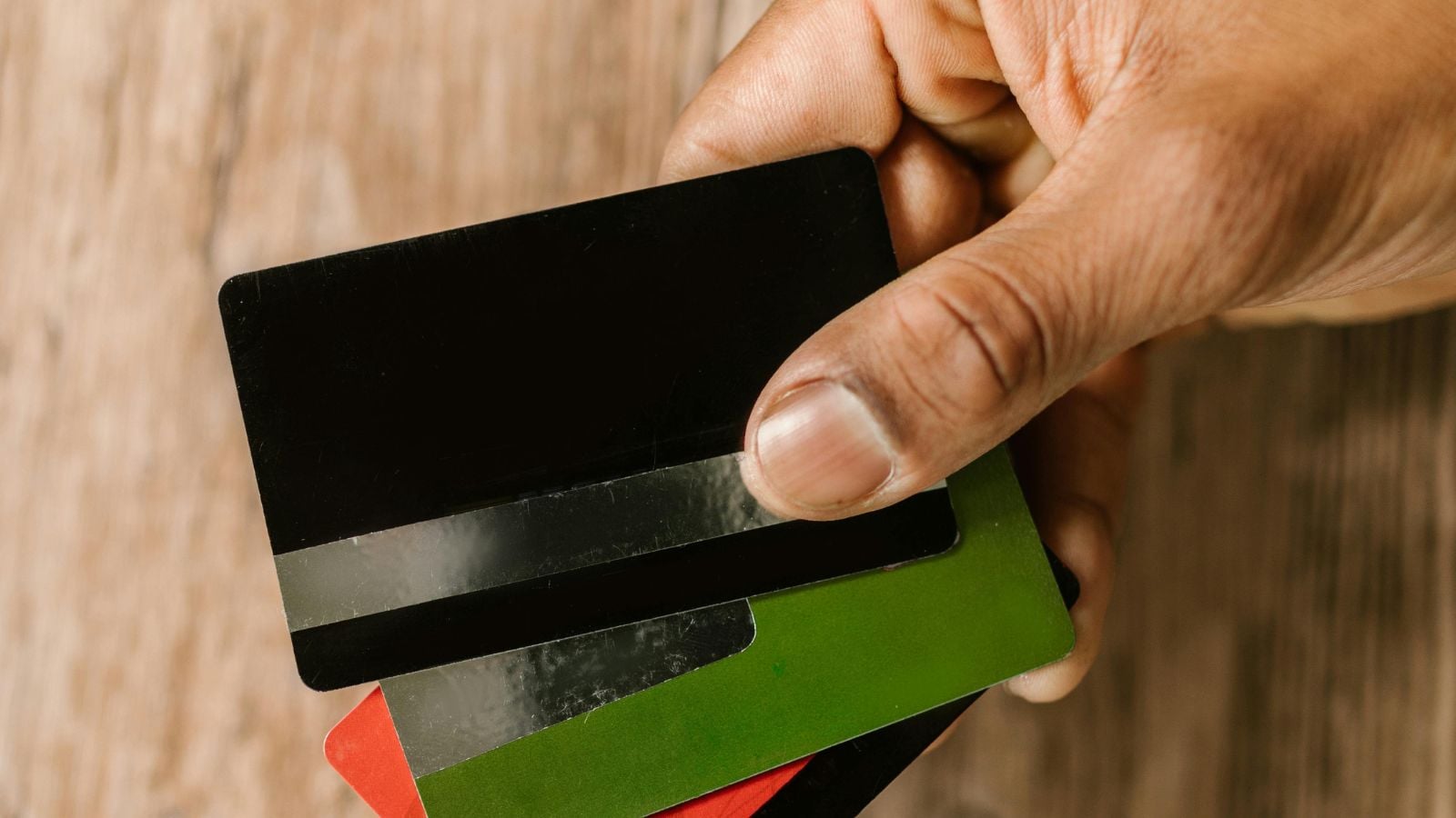 Complainant booked after 3 loan recovery agents held for assault