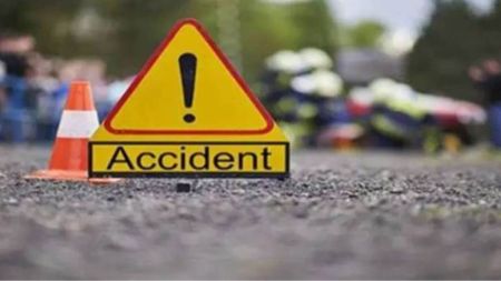 Nine charred to death after Bolero crashes into truck in UP's Mirzapur