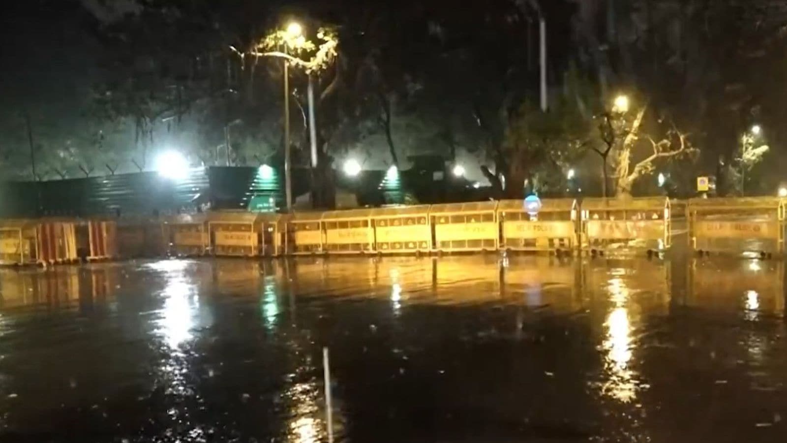 Cloudy skies, rain likely in Delhi as IMD issues yellow alert