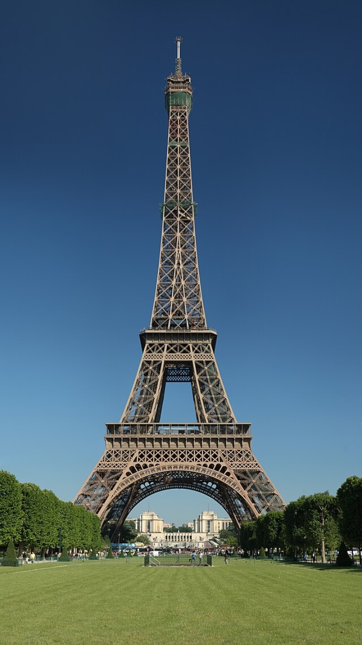 eiffel tower