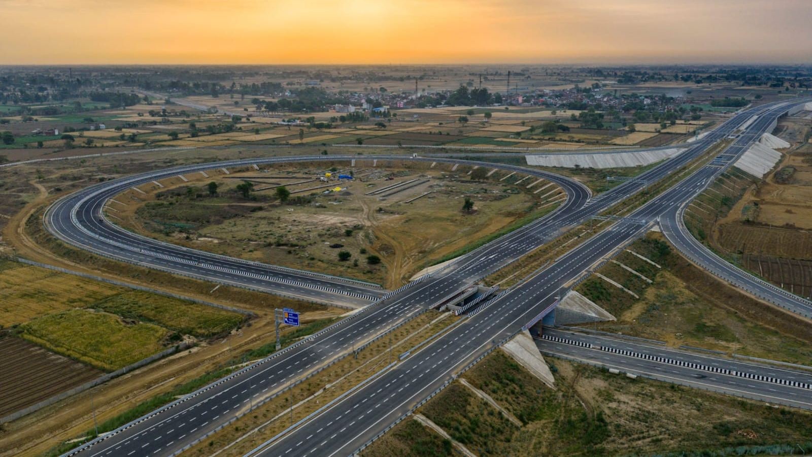 3.5-km airstrip, 453 underpasses: All about 594-km Ganga Expressway opening tomorrow