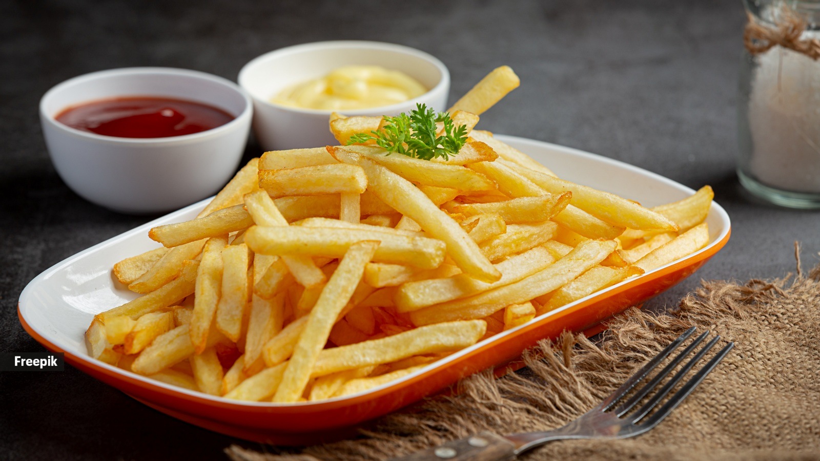 Why your homemade fries are never as crispy as the restaurant ones