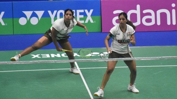 The Indian duo were forced to withdraw due to Treesa's shoulder injury. (BAI)