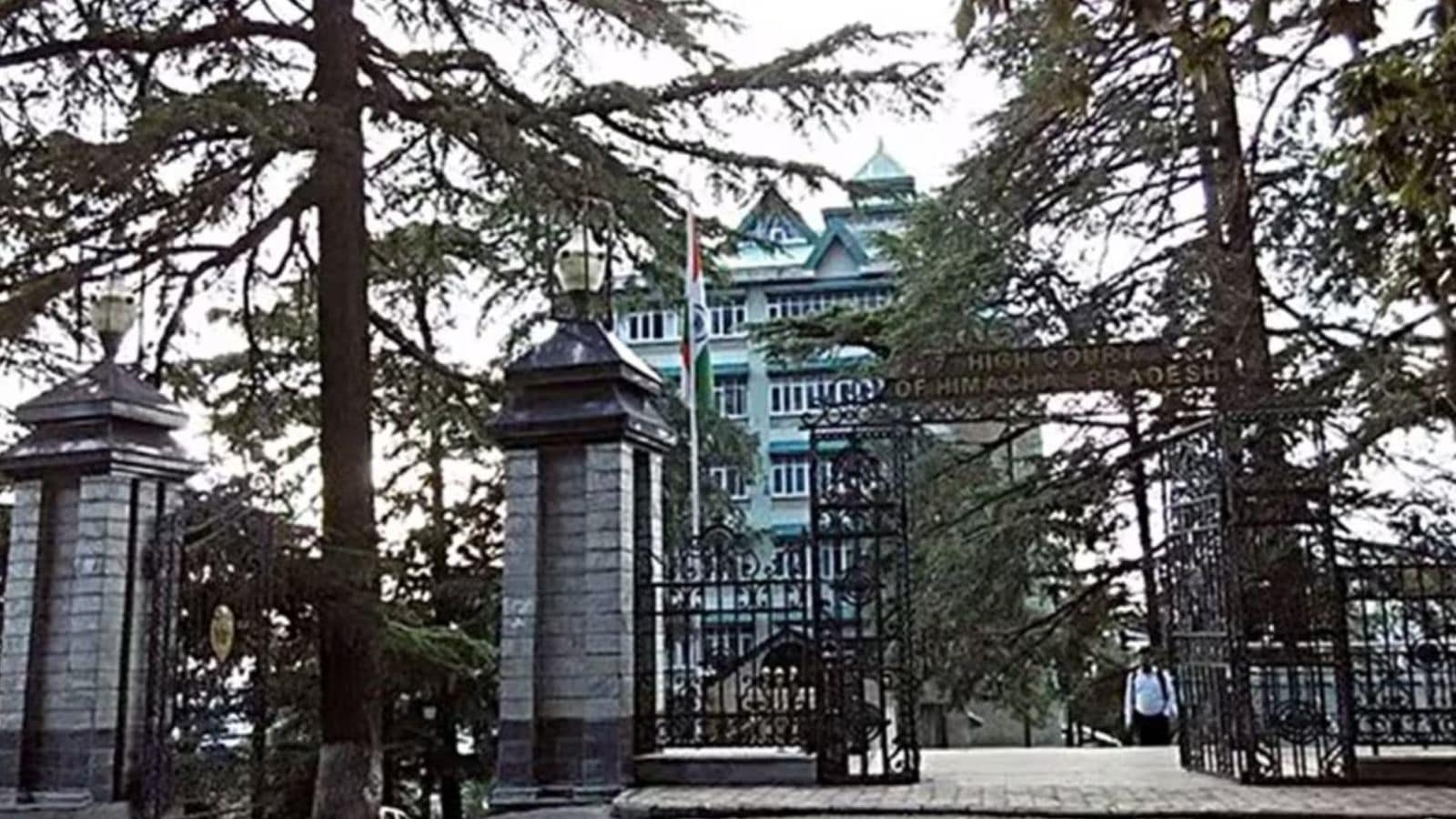 Furnish 10 copies of judgments reflecting appearance in courts: Notification for Sr Advocate designation at Himachal Pradesh high court