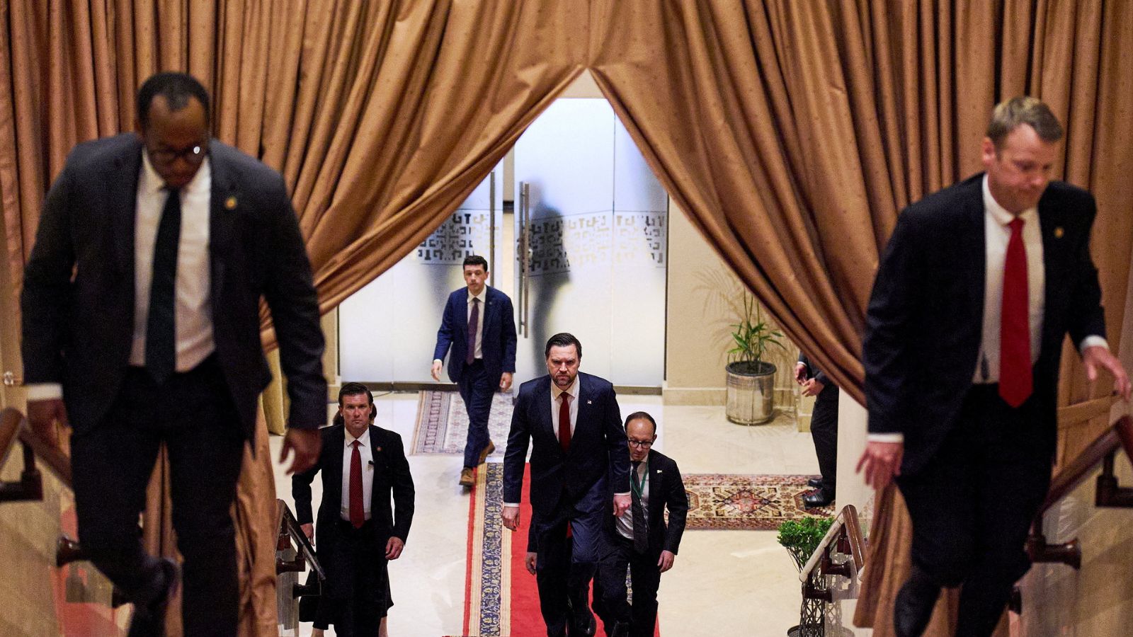 Iran-US Ceasefire Talks in Islamabad Live Updates: Iran-US peace talks continue into night, as Trump says ‘no difference’ to him if deal struck Iran-US Ceasefire Talks in Islamabad Live Updates: Iran-US peace talks continue into night, as Trump says ‘no difference’ to him if deal struck