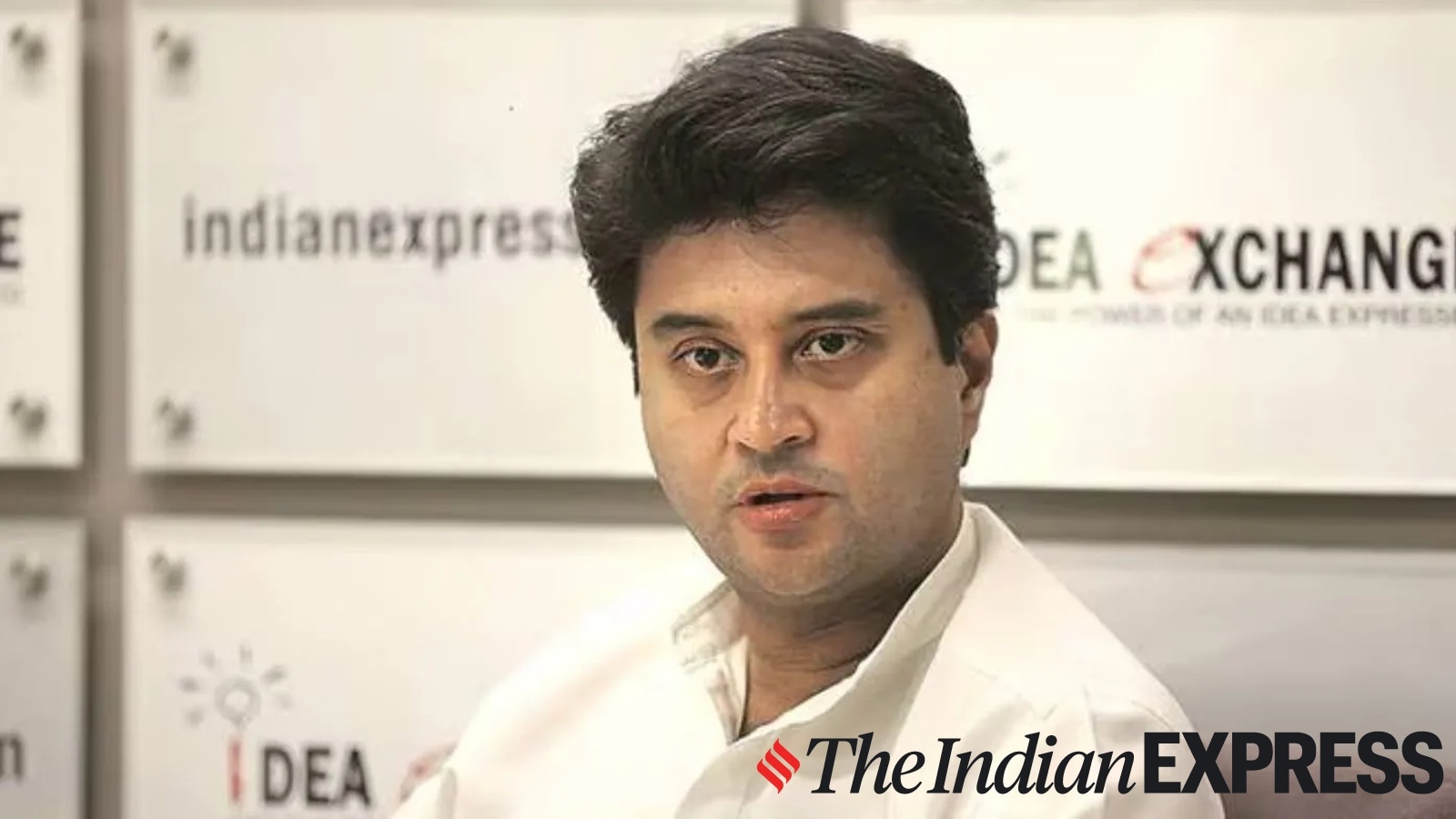 Jyotiraditya Scindia’s ‘onion in pocket’ heatwave tip goes viral: Experts say it won’t prevent heatstroke, here’s what will