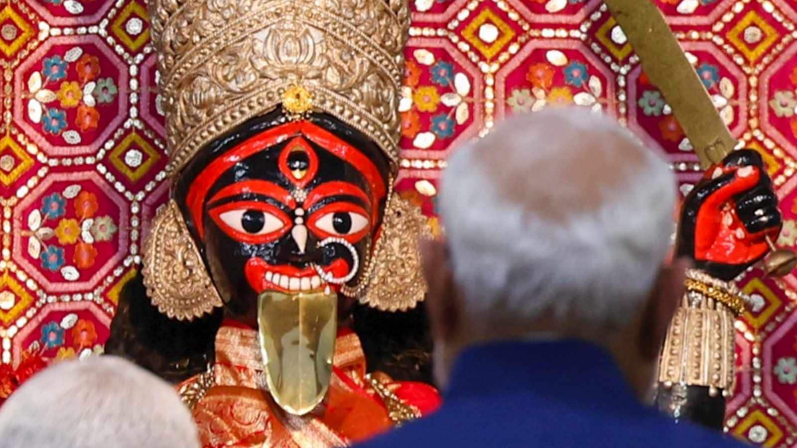 Puja thali & viral lotus moment: Why PM Modi offered prayers at Thanthania Kalibari