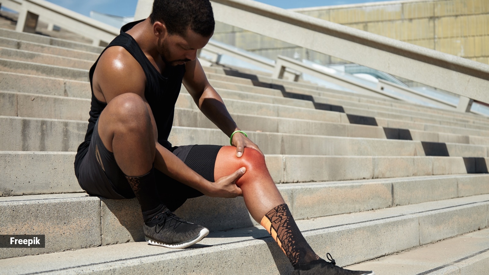 ‘Why do my knees hurt when climbing stairs but feel normal while walking?’