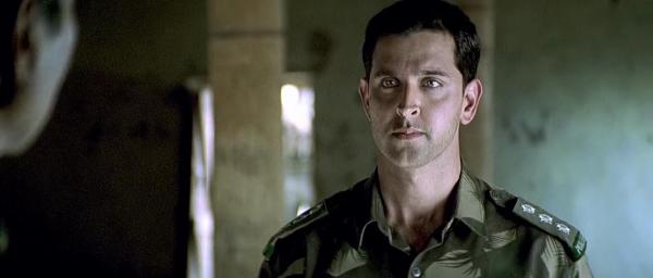 फरहान अख्तर की फिल्म लक्ष्य में ऋतिक रोशन।