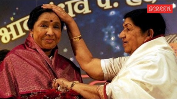Asha Bhosle, Lata Mangeshkar