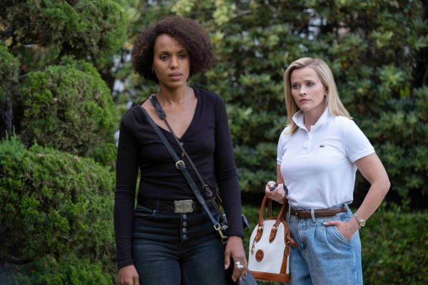 Kerry Washington and Reese Witherspoon in Little Fires Everywhere.