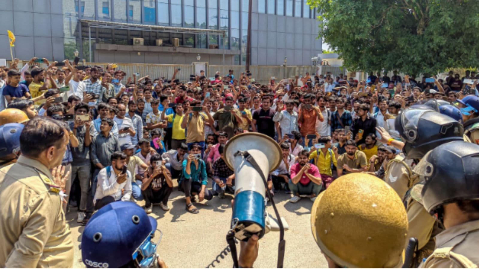 After workers’ protest, ban on unlawful assembly in Noida, Greater Noida ahead of Labour Day