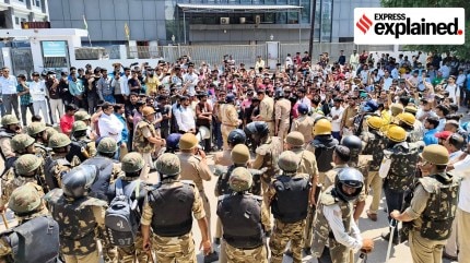 Rising costs, stagnating wages, workers are protesting in India, workers protesting in India, workers protesting, Noida, Noida workers protesting, delhi news, India news, Indian express, current affairs