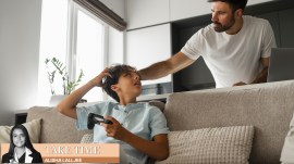 parenting helicopter attention)1600_freepik pareting