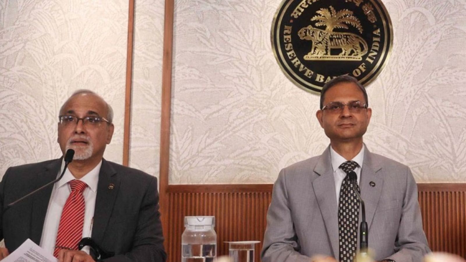 RBI keeps interest rates unchanged, says upside risks to inflation have increased