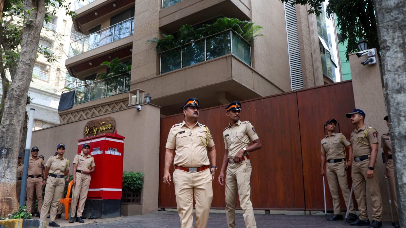 Accused from Agra held in firing outside Rohit Shetty’s residence