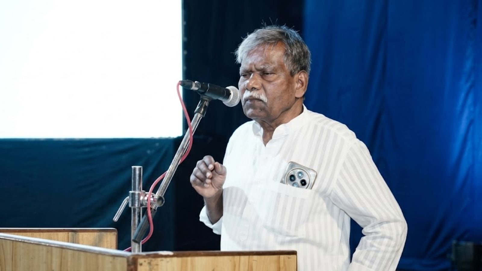 Noted author Sampat Jadhav, others attacked with pepper spray; 5 booked