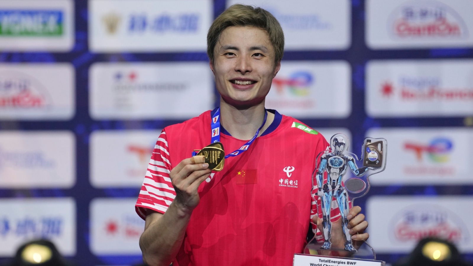 Preliminary information, as per the report, indicated that Shi Yuqi suffered a "sudden attack of acute gastroenteritis last night." (AP Photo)