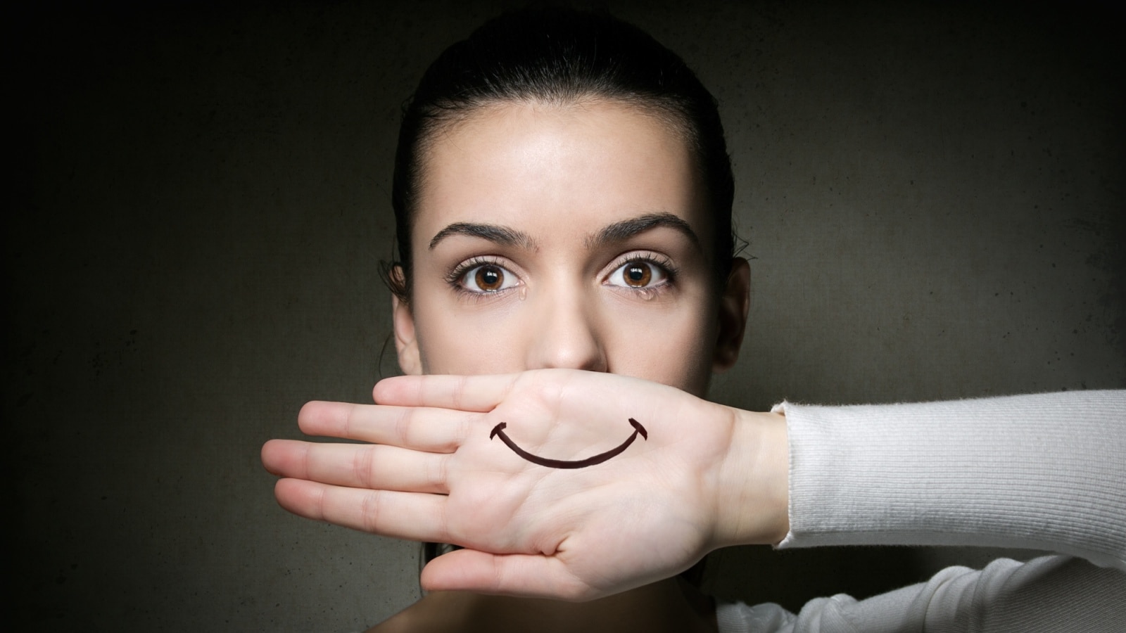 ‘You’re overthinking, sab theek ho jaayega, good vibes only’: How toxic positivity is suppressing real emotions