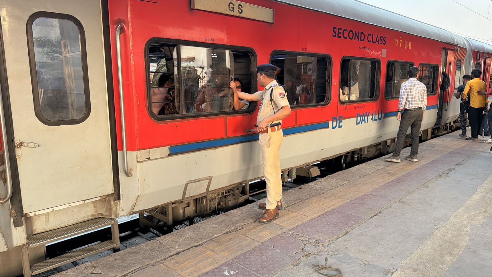 A total of 908 summer special trains have been approved for operation between April 15 and July 15, 2026.